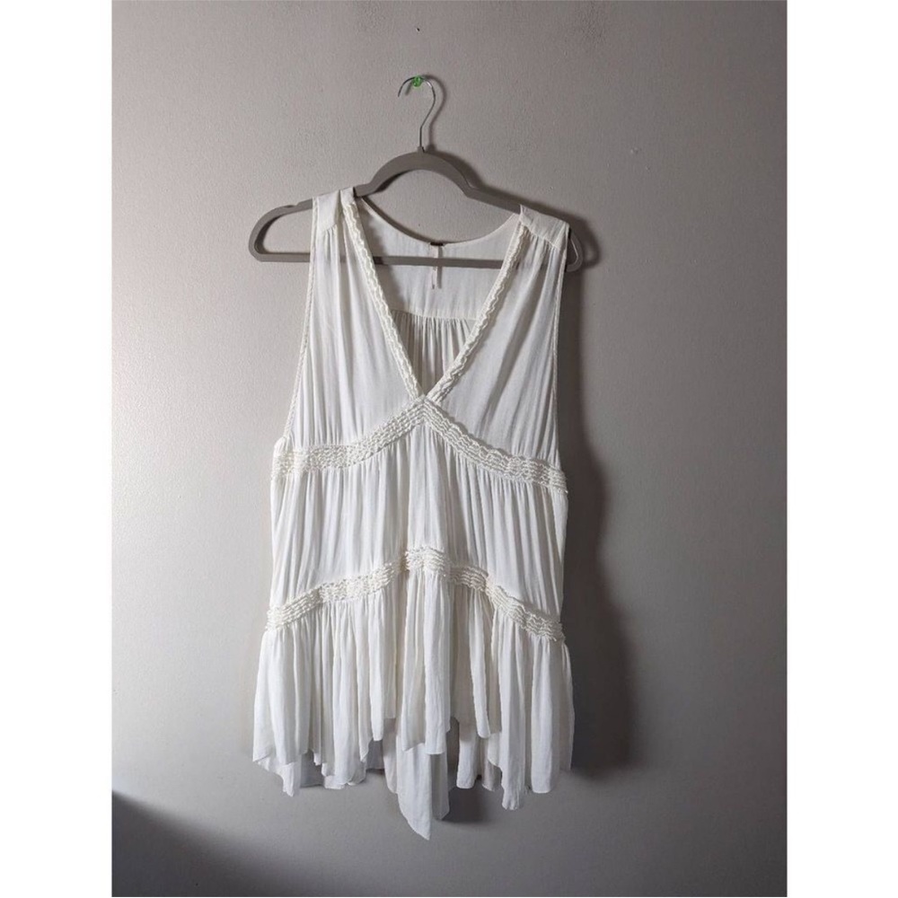 FP White Sleeveless Tunic Top - Size Medium